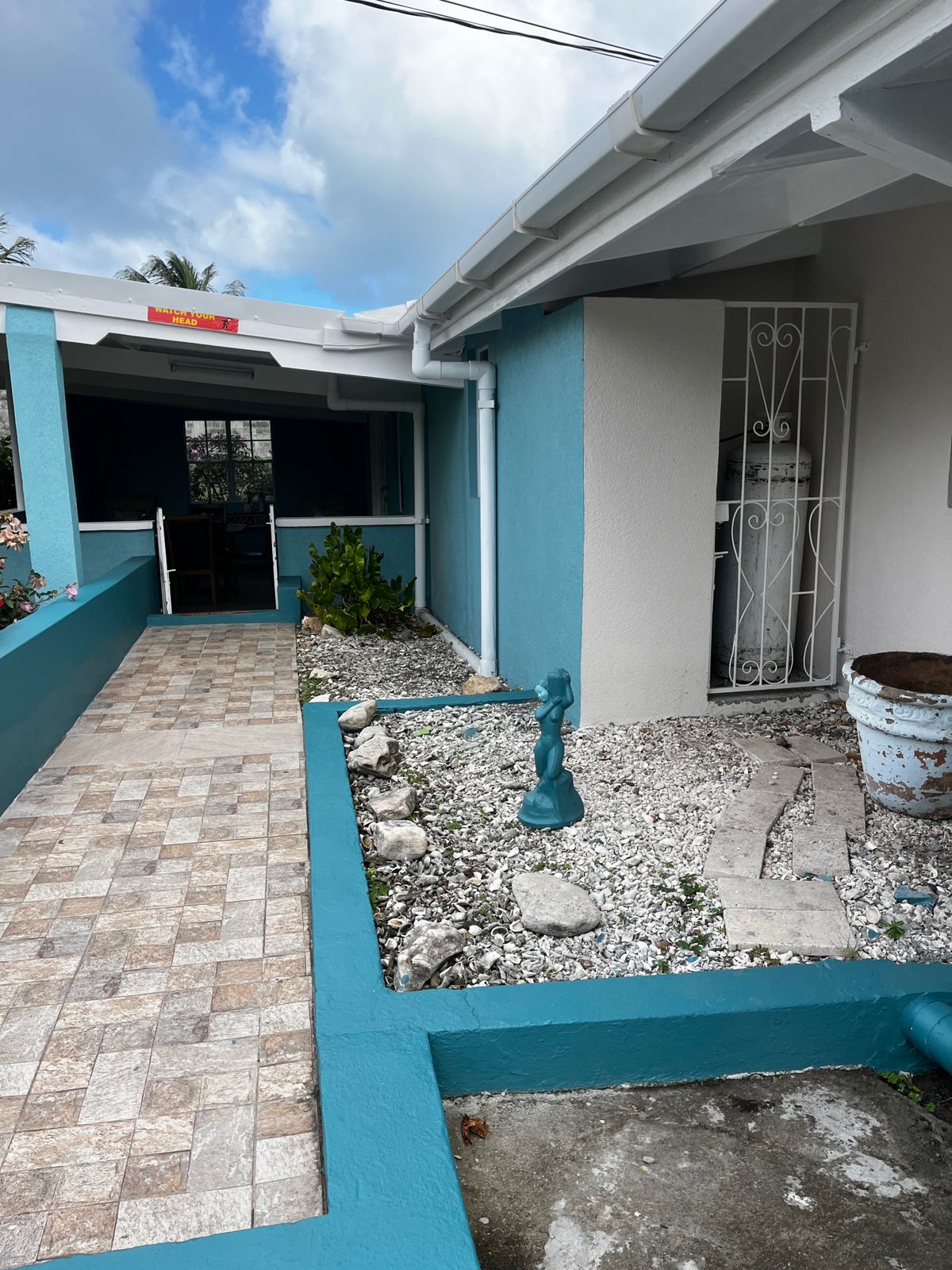 Sapodilla House – Crosbies