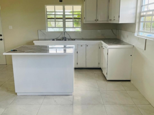 Unfurnished 1 Bed, 1 Bath Apartment – Golden Grove