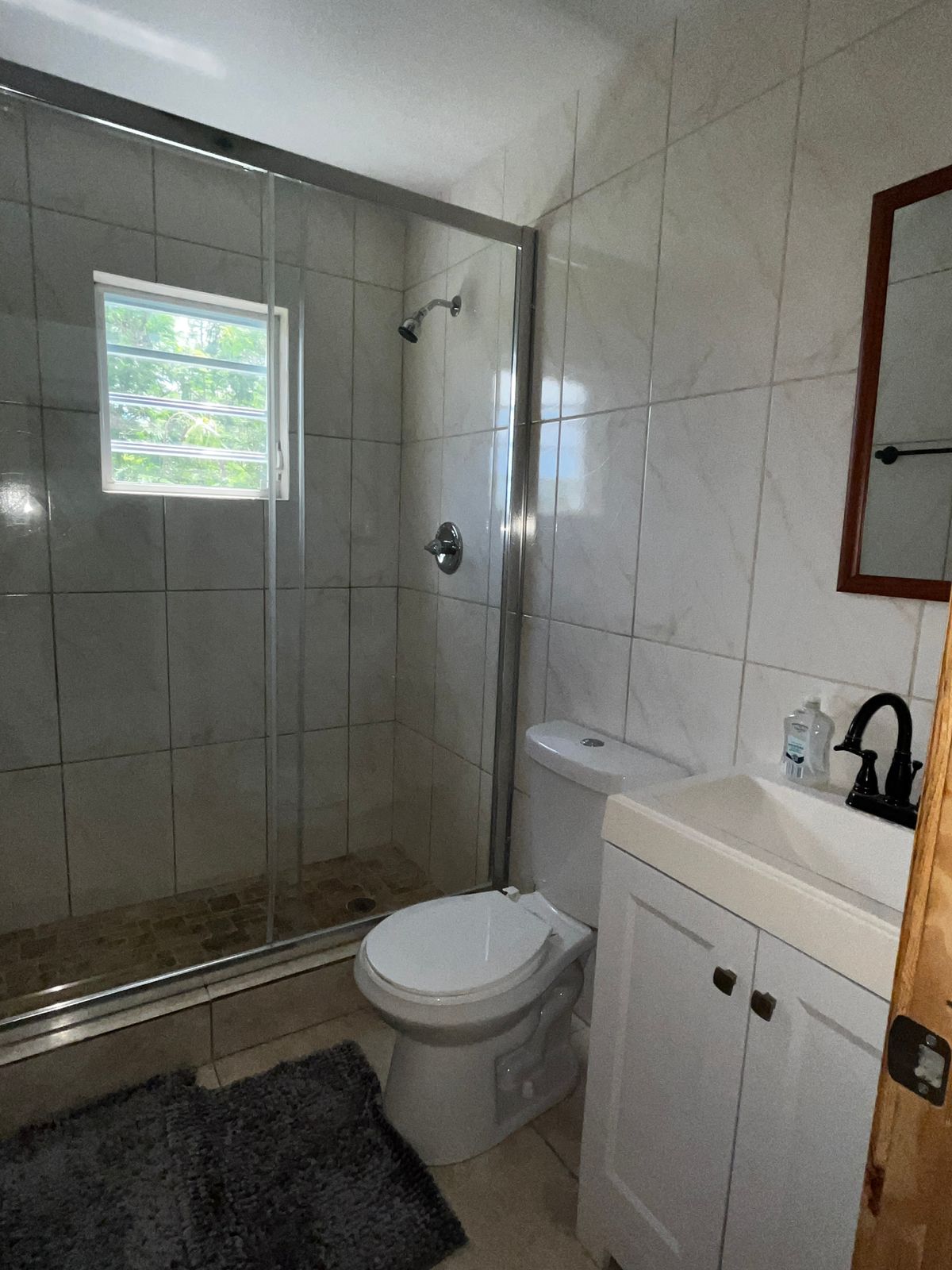 WhatsApp Image 2026-03-14 at 3.51.55 PM (1) Rosetta Comfort Suites – APT 4