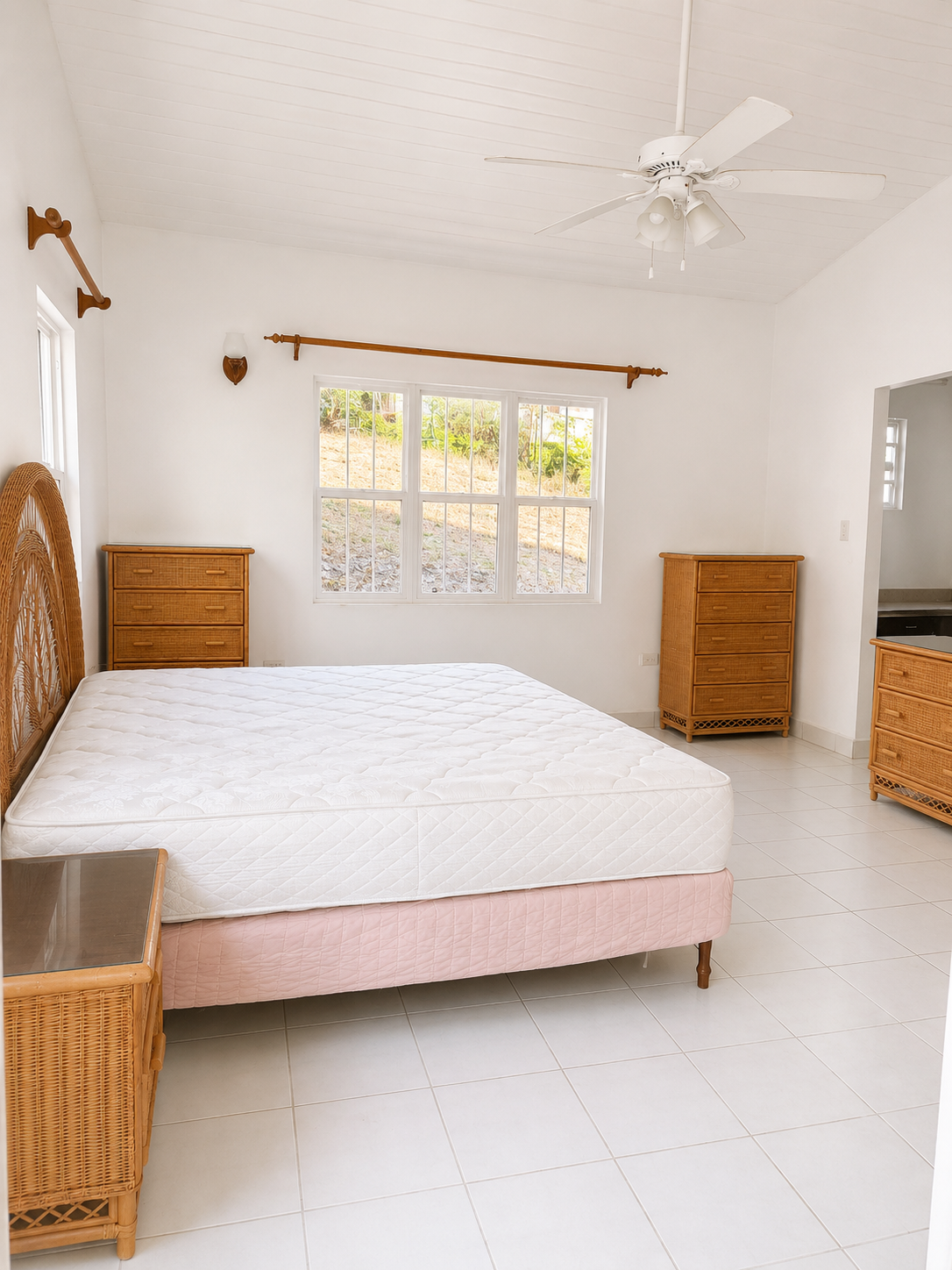 4 Bed | 3 Bath Home  – Crosbies