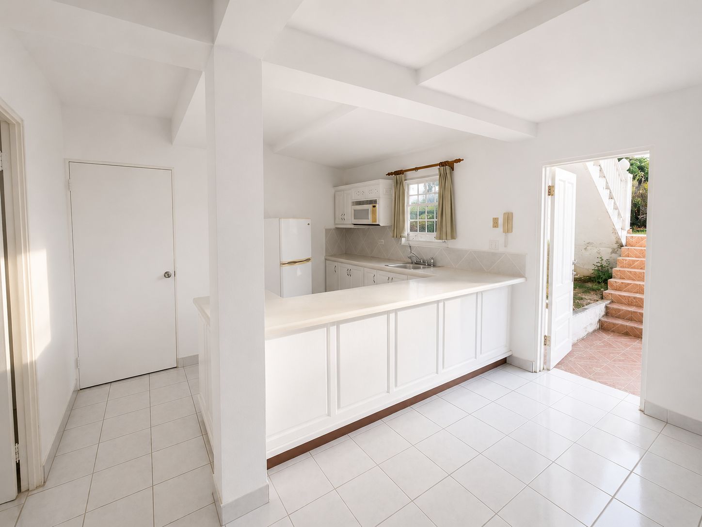 4 Bed | 3 Bath Home  – Crosbies