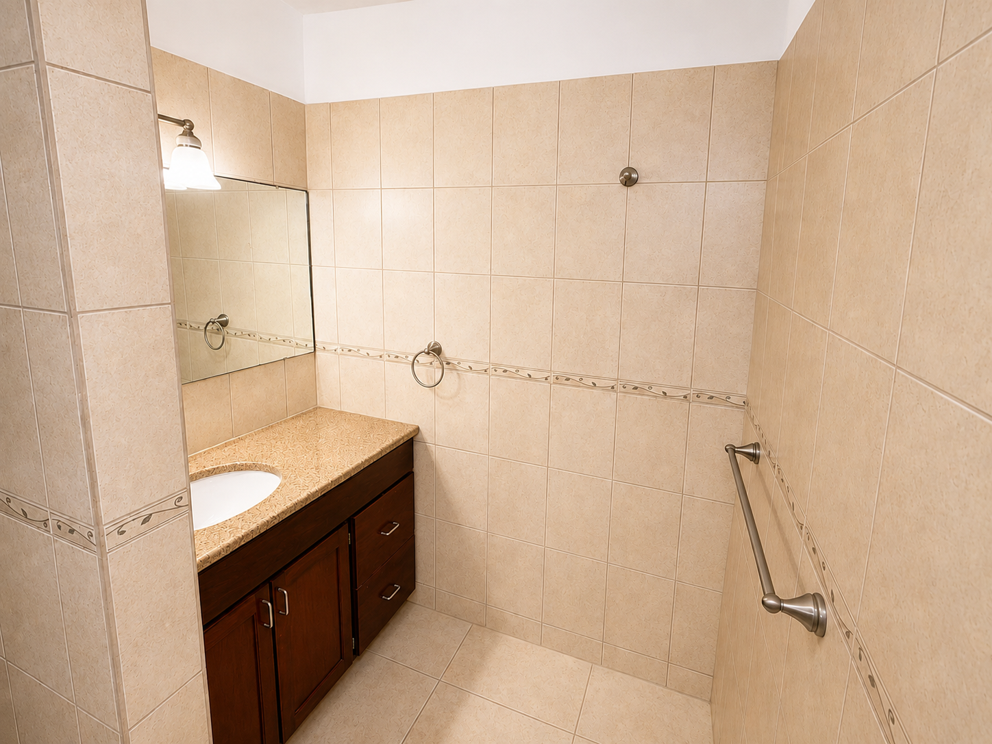 4 Bed | 3 Bath Home  – Crosbies