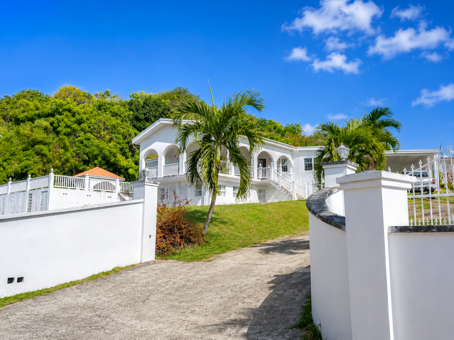 4 Bed | 3 Bath Home  – Crosbies