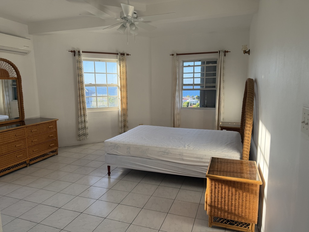 bedroom 2 2 bed 2.5 bath & Pool – Crosbies